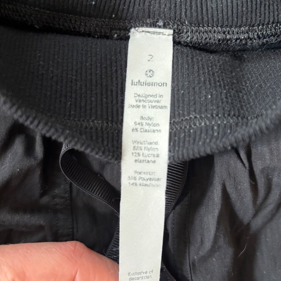 Lululemon street to studio joggers - Picture 4 of 4